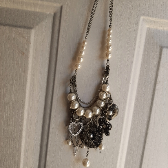 Necklace - Picture 2 of 3